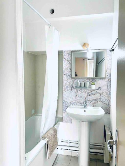 Cosy Studio In The Center Of Fontainebleau Extérieur photo